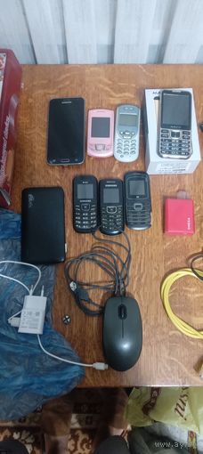 Телефоны повербанк зарядки наушники одним лотом