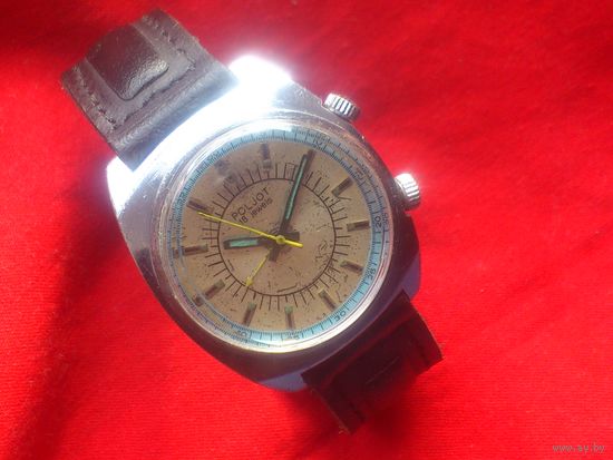 Часы ПОЛЕТ 2612 СИГНАЛ с БУДИЛЬНИКОМ из СССР 1980-х