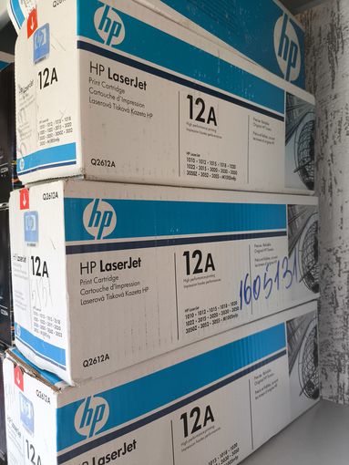 Картриджи laserjet 12a, 4 штуки, старт с 10 руб