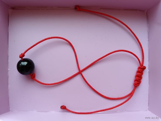 Браслет-оберег с гагатом. Новый