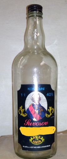 Бутылка 1 литр из 90х пустая из под водки Суворов