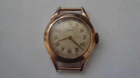 Золотые часы Заря, проба 583, не на ходу, общий вес 11.1 гр.