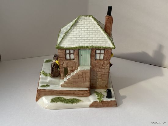 Коттедж рыбака, фарфор, Coalport, Англия.