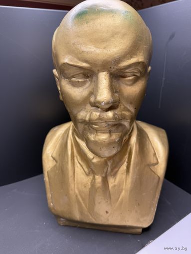 Бюст Ленина