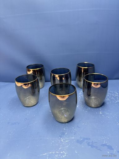 Набор рюмок из шести штук