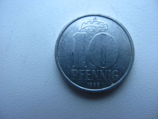 ГДР 10 пфеннигов ( года см. в описании лота )