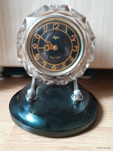 Часы Маяк