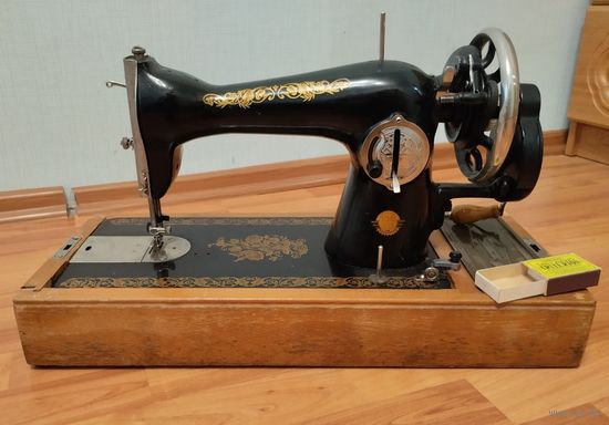 Швейная машинка пмз имени Калинина СССР