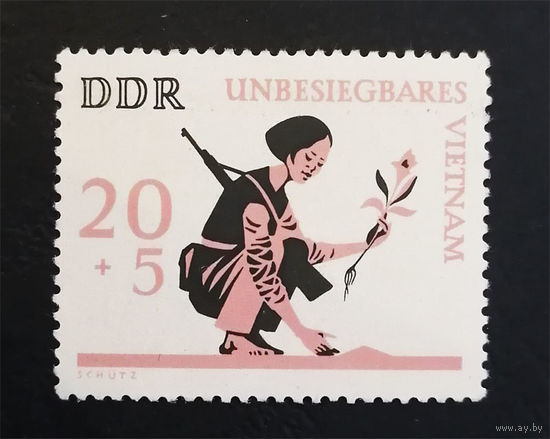 ГДР 1966 г. Вьетнамская война. Исторические события, полная серия из 1 марки. Чистая #0110-Ч1P7