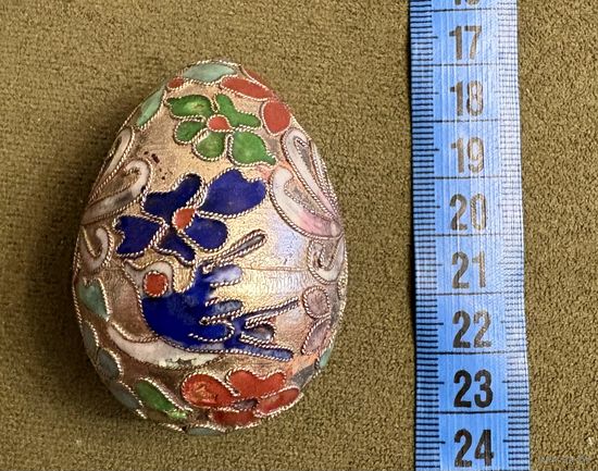 Металлическое яйцо в эмалях