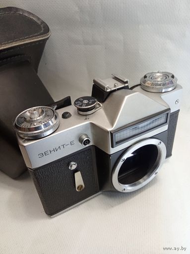 Фотоаппарат Зенит Е