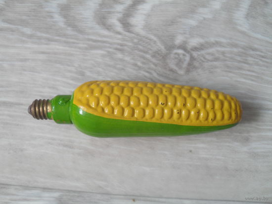 Лампочка фигурная от елочной гирлянды СССР.