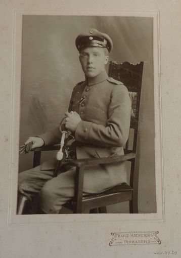 Фото немецкого военного до 1917 г. Размер 16-24 г. Размер фото 10-14.7 см.