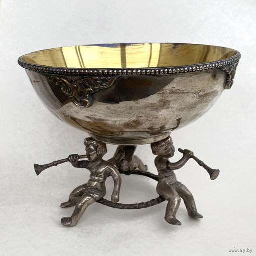 Старинная ваза для фруктов Путти трубадуры