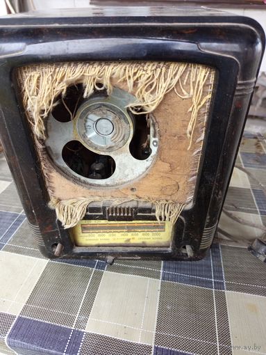Радиоприемник "Искра".