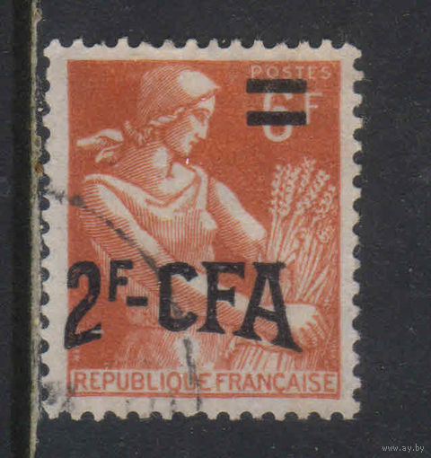 Fr Заморский департамент Реюньон 1957 Крестьянка со снопом Надп Стандарт #117
