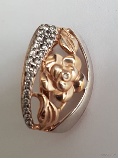 Серьга серебро, позолота, проба, клеймо. Вес 2,1 гр., размер 1,8 см на 1,2 см. Одна штука