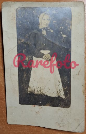 1910-е Открыточный формат крестьянка ретро типаж студийное фото