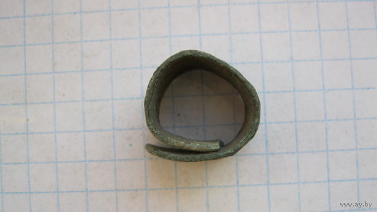 Косное кольцо, далекий предок современных резинок. Бронза.