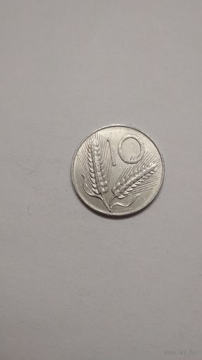 Италия / 10 лир / 1982 год