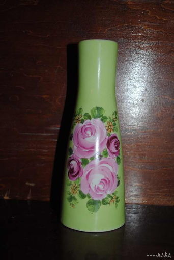 Фарфоровая Интерьерная Ваза/Vase из GDR, производство Germany, высота 18 см. Фарфор, деколь. Германия/No изделия 11808.