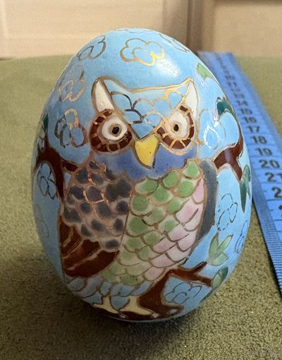 Фарфоровое яйцо . Расписное . Интересный сюжет