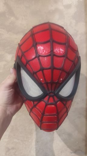 Маска человека паука, качественный толстый пластик. Очень классная. Б/у.