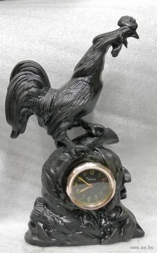 Часы "Кричащий петух ", "Молния", настольные, каминные или кабинетные. Чугунное литьё Касли, СССР .