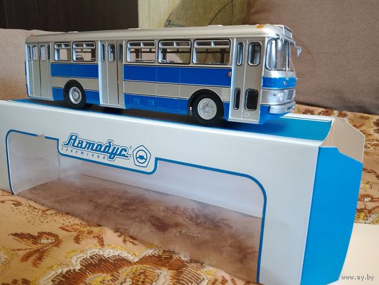 Автобус Икарус-556. Сова.