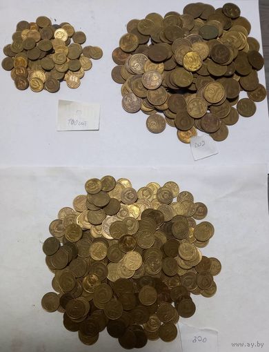 Монеты СССР 600 штук. Номинал 1,2,3 копейки. После 1961 года. Вес 1,3 кг.