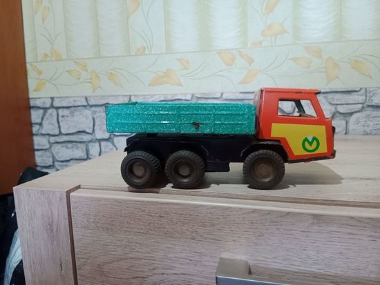 Модель машинки Быстрица СССР
