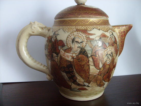 Чайник. Япония династии Сацума. Фаянс. Ручная роспись