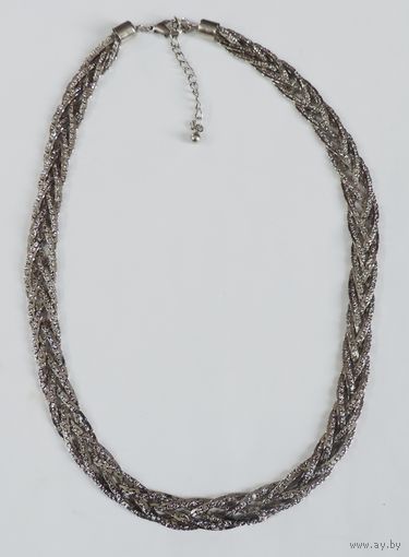Ожерелье 90-е годы Европа. Размер 47 см. Ширина 0.9 см. Металл.
