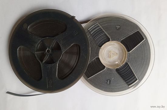 Бобины с магнитной лентой на 525 м. Цена за обе.