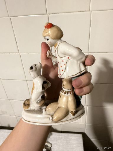 Девочка с собачкой