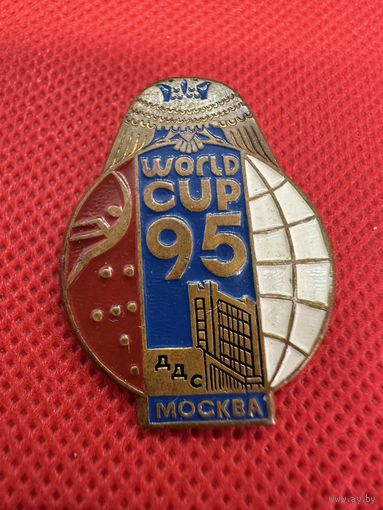 Знак (значок) Скалолазание Кубок мира World cup 95 спорт Москва ДДС Дворец детского спорта 1995 год Тяжелый