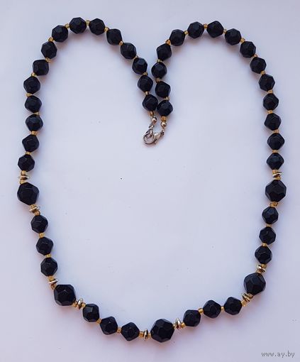 Бусы винтажные. Длина 60 см.