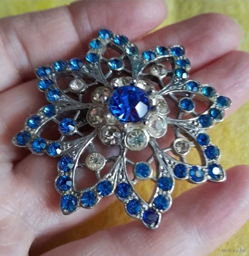 Винтажная брошь