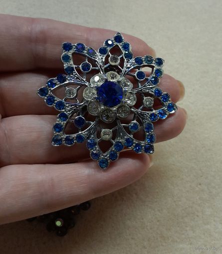 Винтажная брошь.