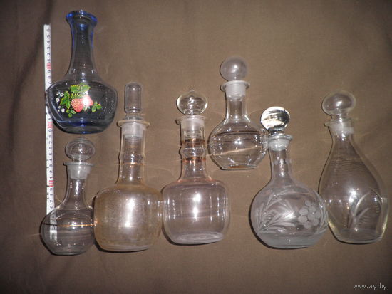Графины 7 шт. времён СССР.С рубля.