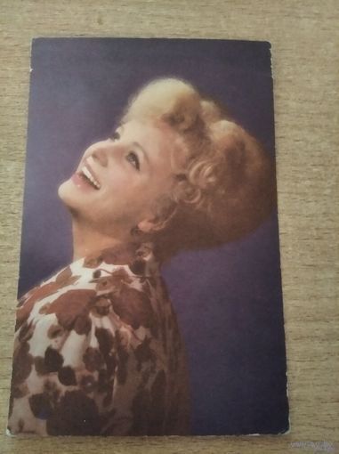 Актриса Алла Ларионова 67г