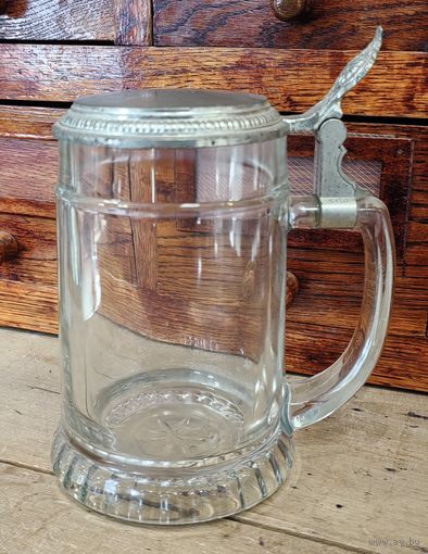 Бокал пивной стеклянный с оловянной крышкой из Германии