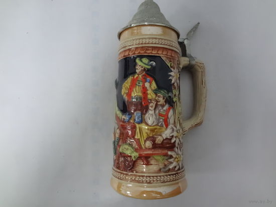 Пивная кружка.