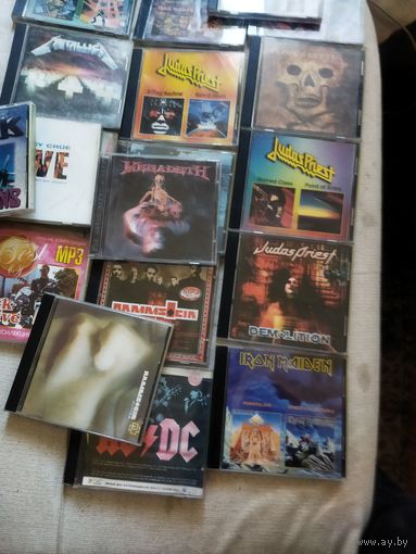 Диски музык 22шт с рубля.