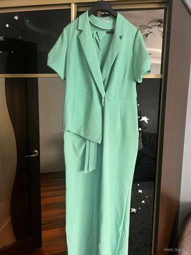 Комбинезон женский