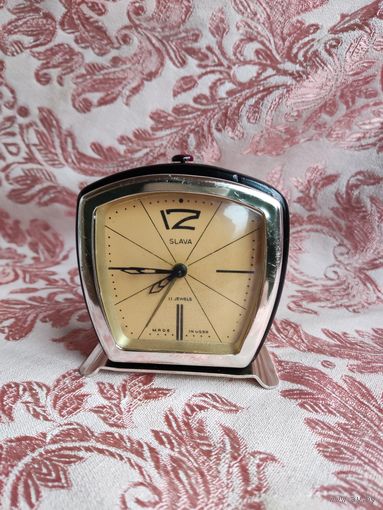 Редчайший коллекционный будильник Слава. 60-е годы.