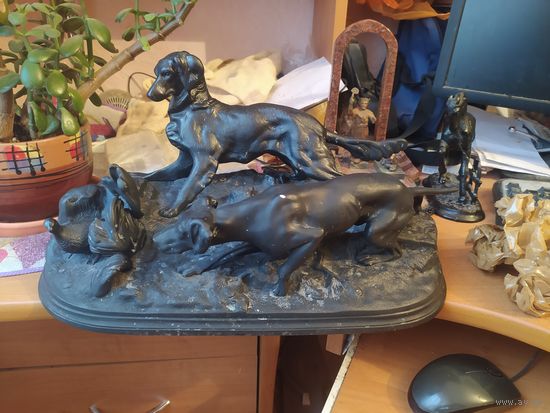 Статуэтка "Охотничьи собаки" 1962 г. Касли