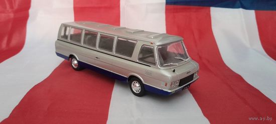 Машинка (модель) deagostini 1:43 ЗИЛ-118К Юность