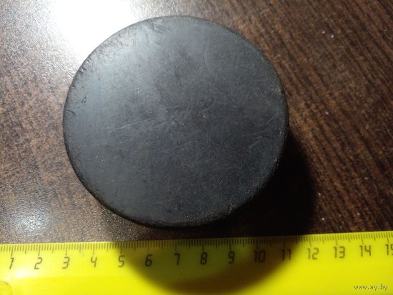 Хоккейная шайба с чемпионата мира по хоккею в Словакии 2019 года