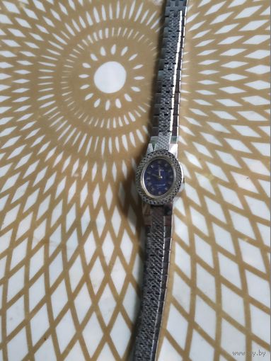 Часы наручные Чайка  с браслетом.  В коллекцию,ремонт,на запчасти.Состояние на скане.